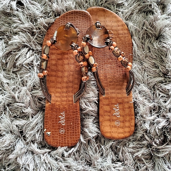 ADORABLE Beaded Flip Flop Sandals! - Picture 1 of 10
